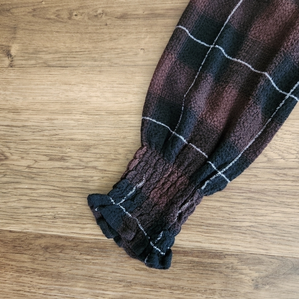 Cloth and Stone Pucker Plaid Top - Picture 4 of 5